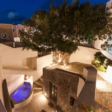 Casasantantonio 18th Century Luxury Mansion