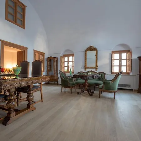 Casasantantonio 18th Century Luxury Mansion Fira (Santorini)
