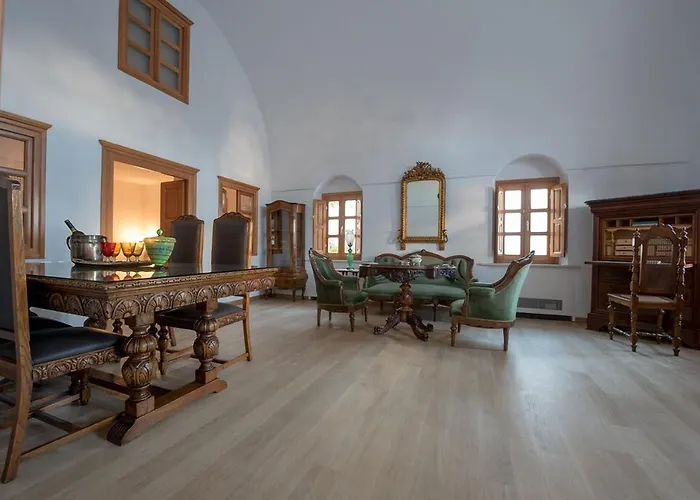 Casasantantonio 18th Century Luxury Mansion Fira (Santorini)