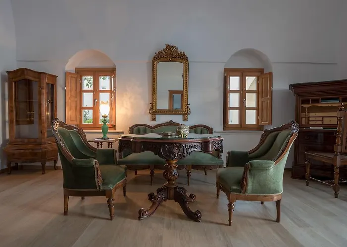 Casasantantonio 18th Century Luxury Mansion *